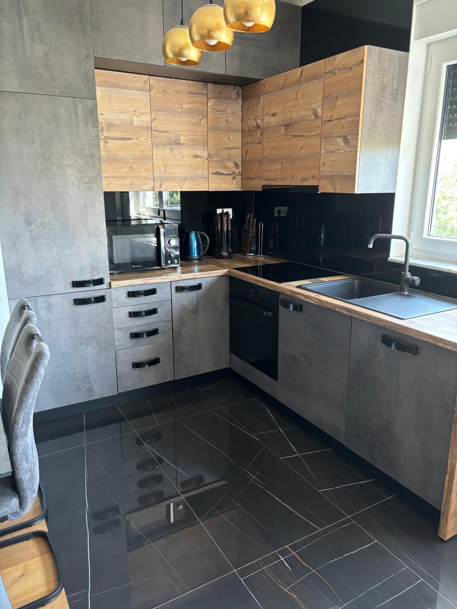 City East Apartment Zagreb With Private Parking מראה חיצוני תמונה