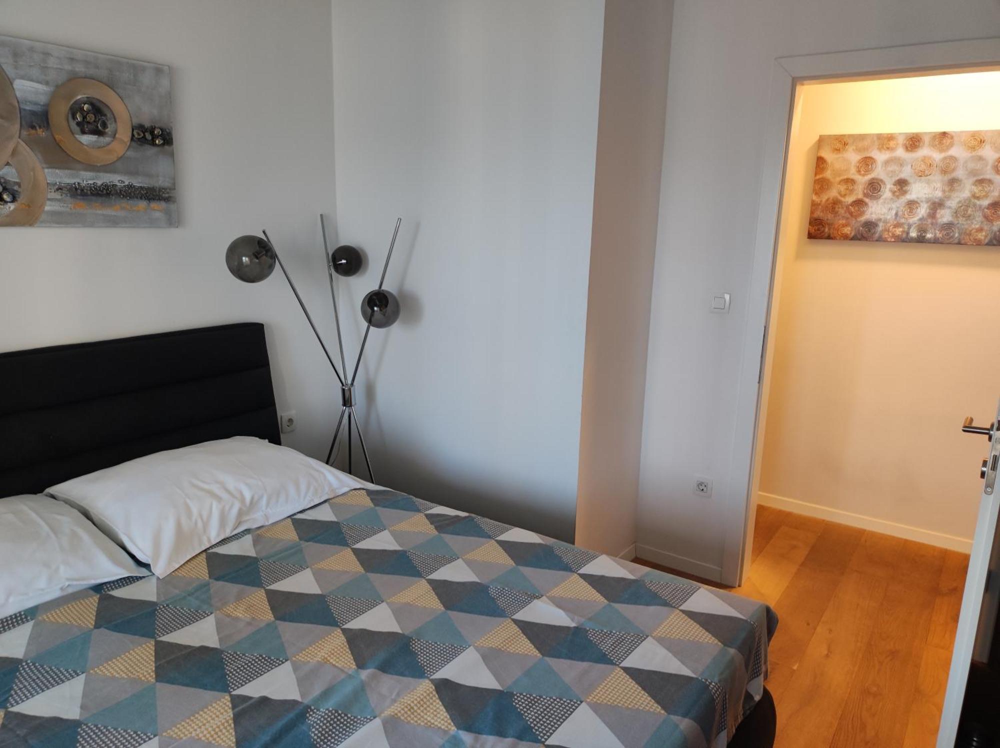 City East Apartment Zagreb With Private Parking מראה חיצוני תמונה