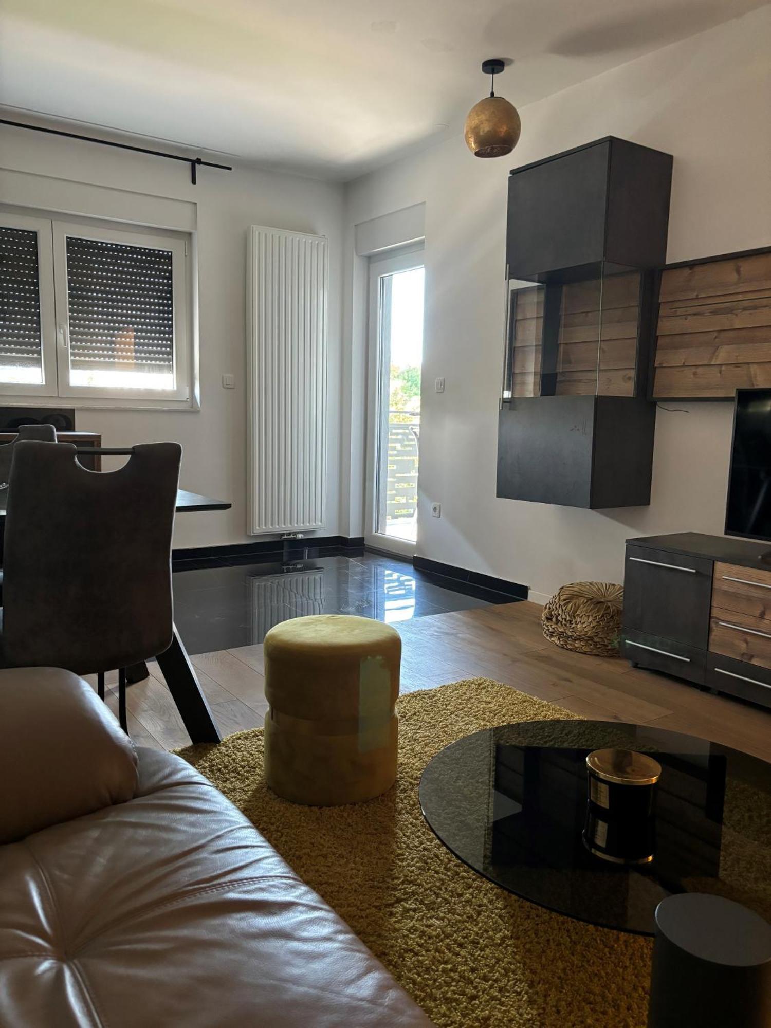 City East Apartment Zagreb With Private Parking מראה חיצוני תמונה